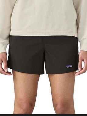 Patagonia Womens Baggies Shorts Medium Black 5 Inch Inseam Athletic EUC